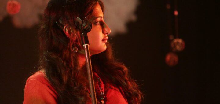Madhubanti bagchi songs and biography